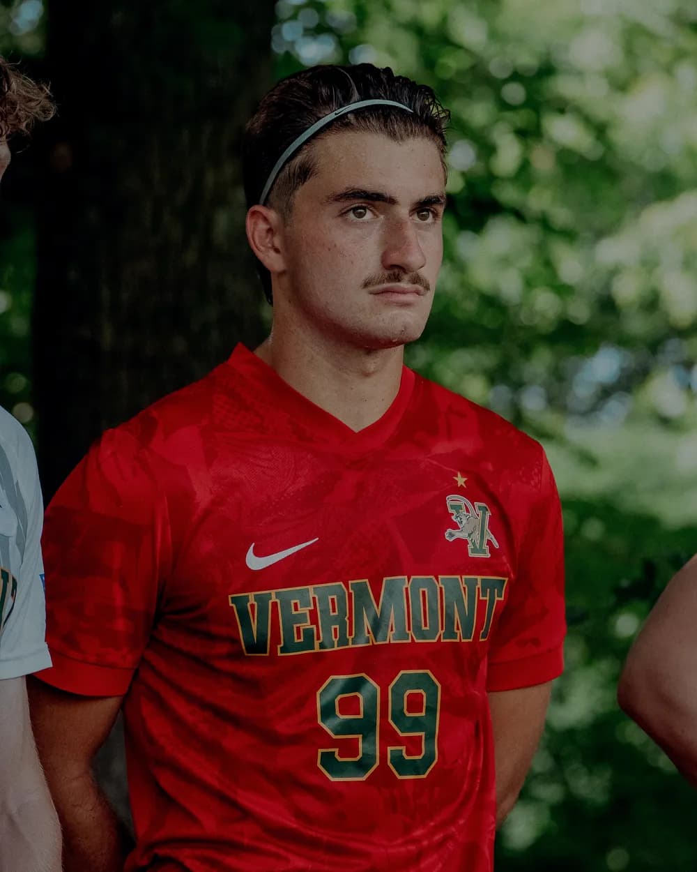 Shane Williams con la camiseta de la University of Vermont