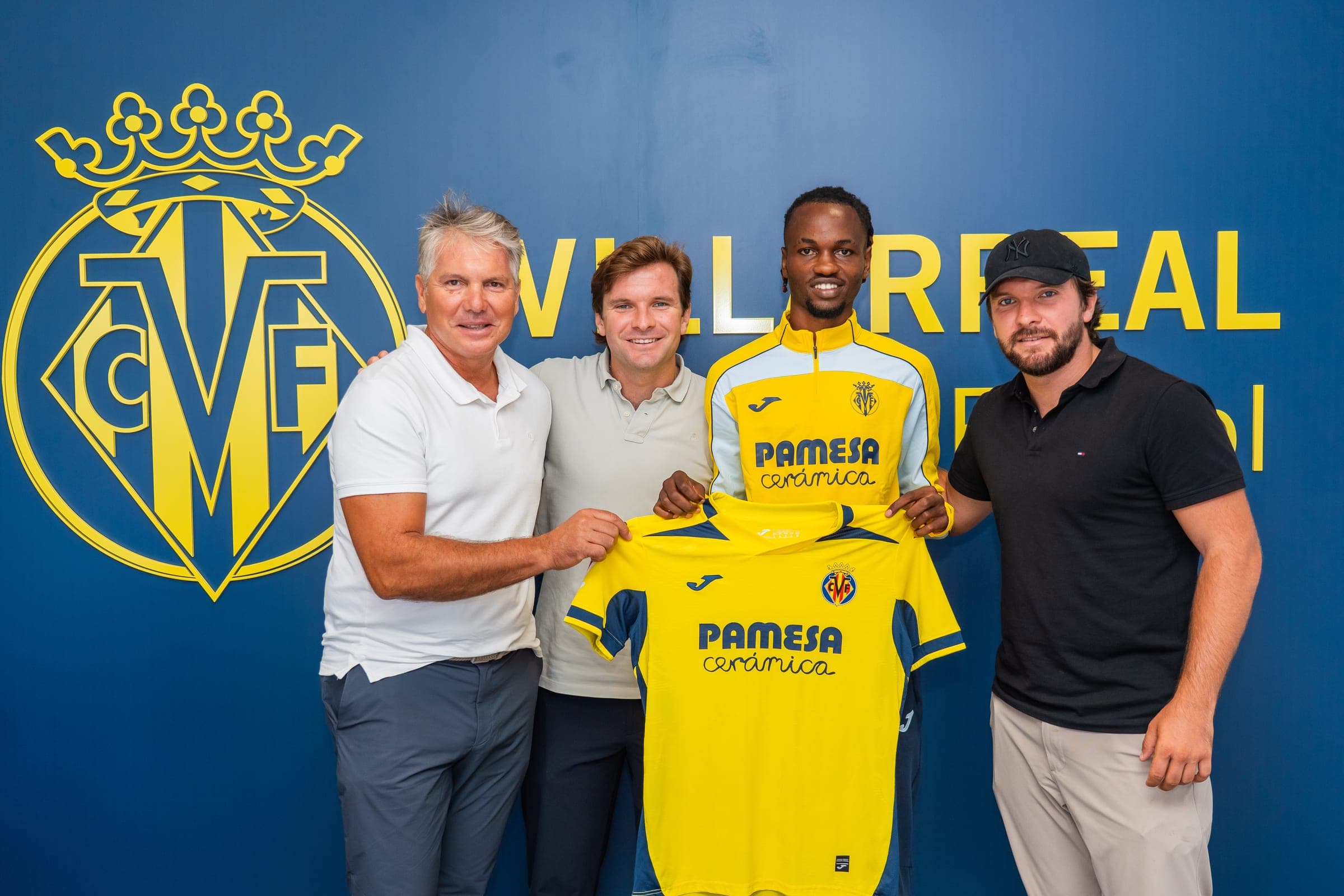 Wahabu Musah presented at Villarreal CF